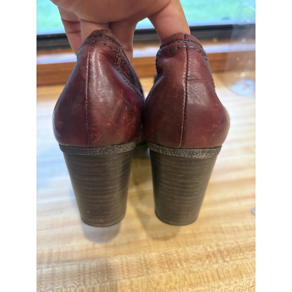 Tamaris Womens 38 Burgundy Leather Kiltie Penny Loafer Pumps Block Heel - Picture 8 of 12